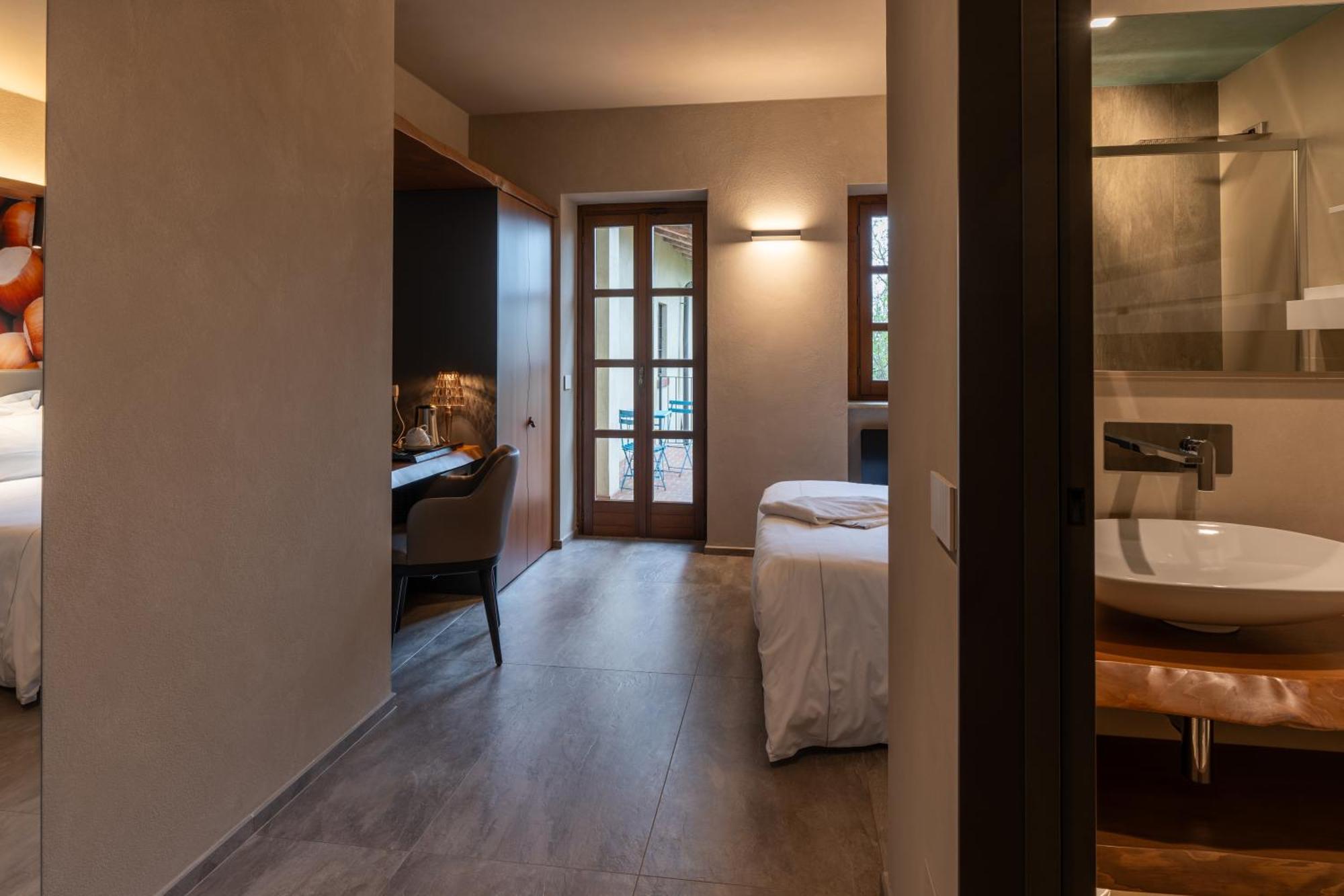 Il Vigneto Guest House Roddi Eksteriør bilde